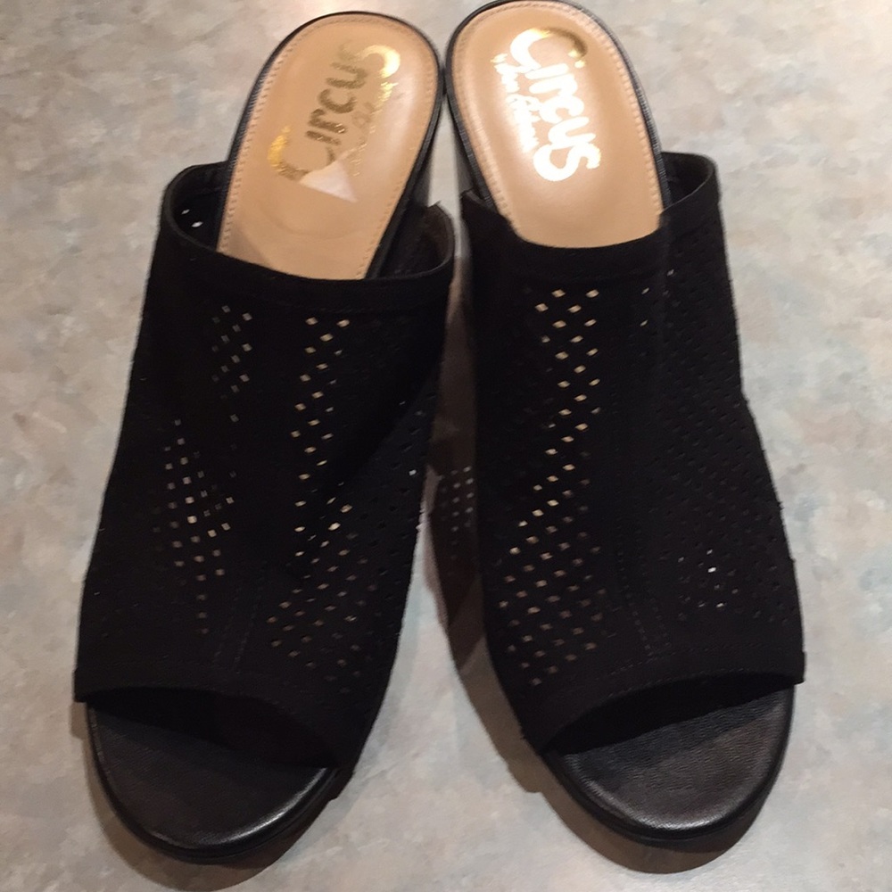 Sam Edelman Circus slides (sz 7 1/2)